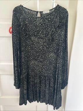 Long Sleeve Black & Green Print Ruffle Hem Dress